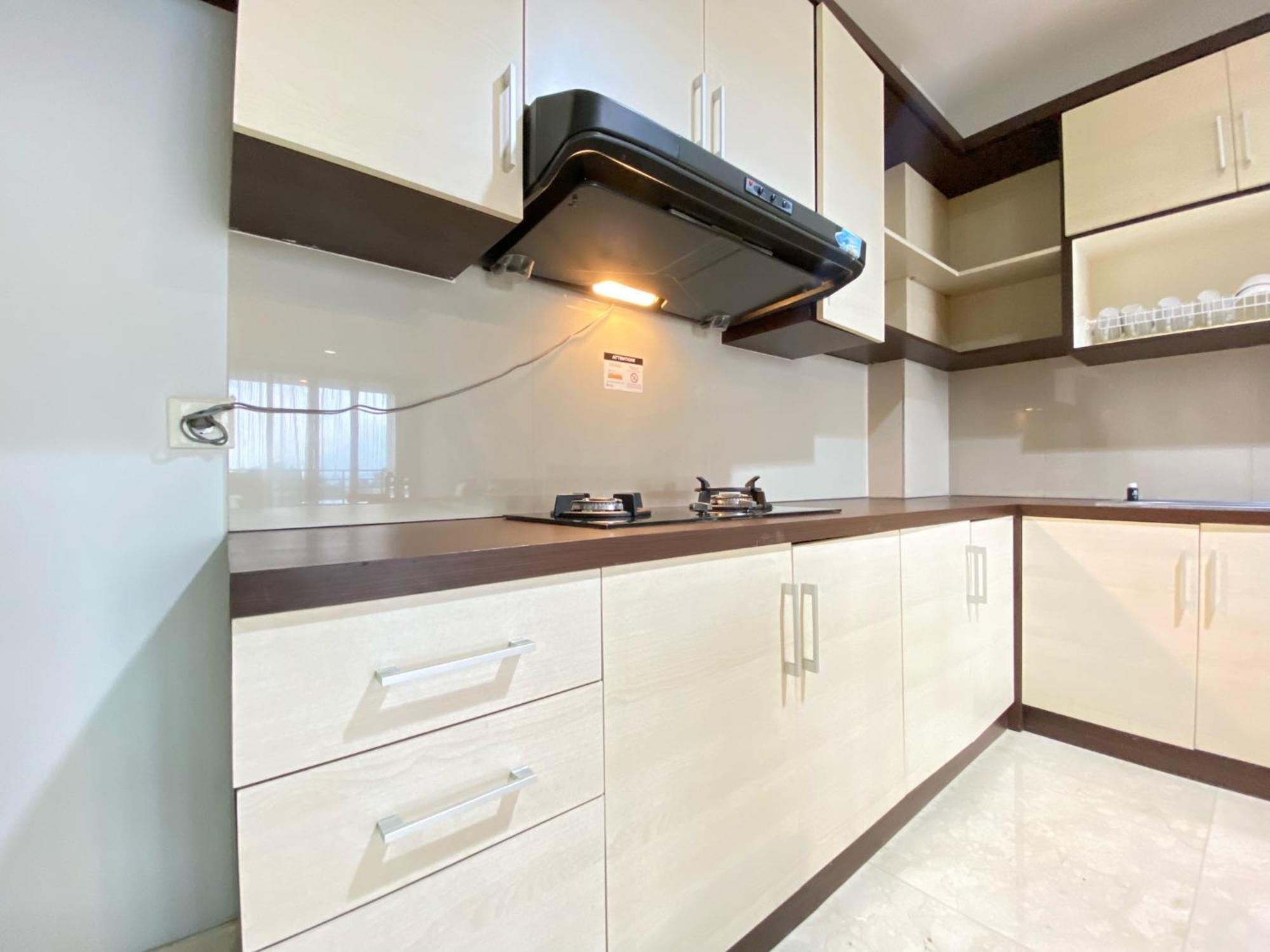 Cozy 2br At Dago Butik By Travelio Apartemen